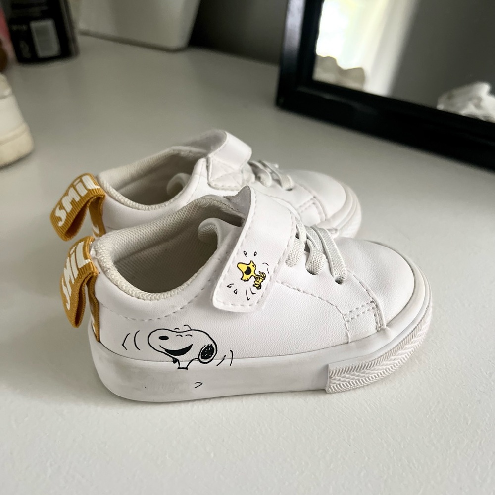 Sneakers for baby. Size 2.5-3.5
